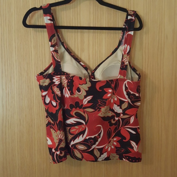 👙 St John's Bay tankini swim top - size 16 in EUC - Picture 3 of 4